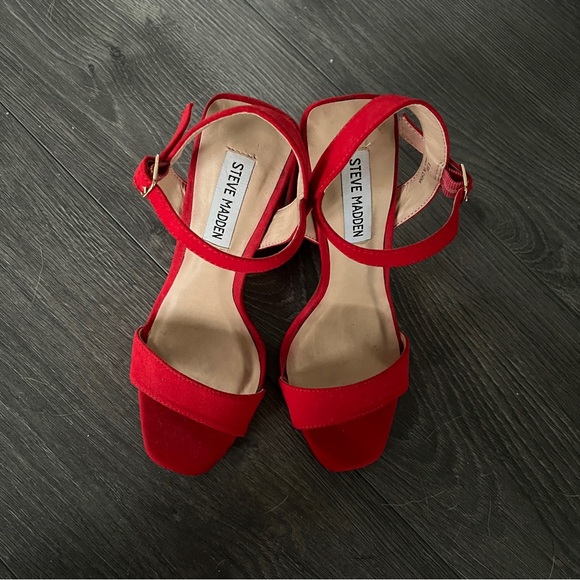 Brand New Red Steve Madden Nancy Heeled Sandal size 6.5 - Picture 6 of 6